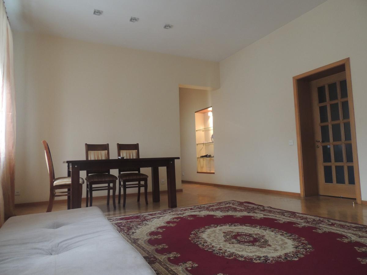 Clock Tower Apartment In באקו מראה חיצוני תמונה