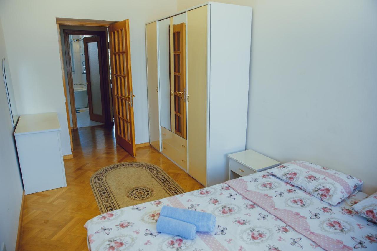 Clock Tower Apartment In באקו מראה חיצוני תמונה