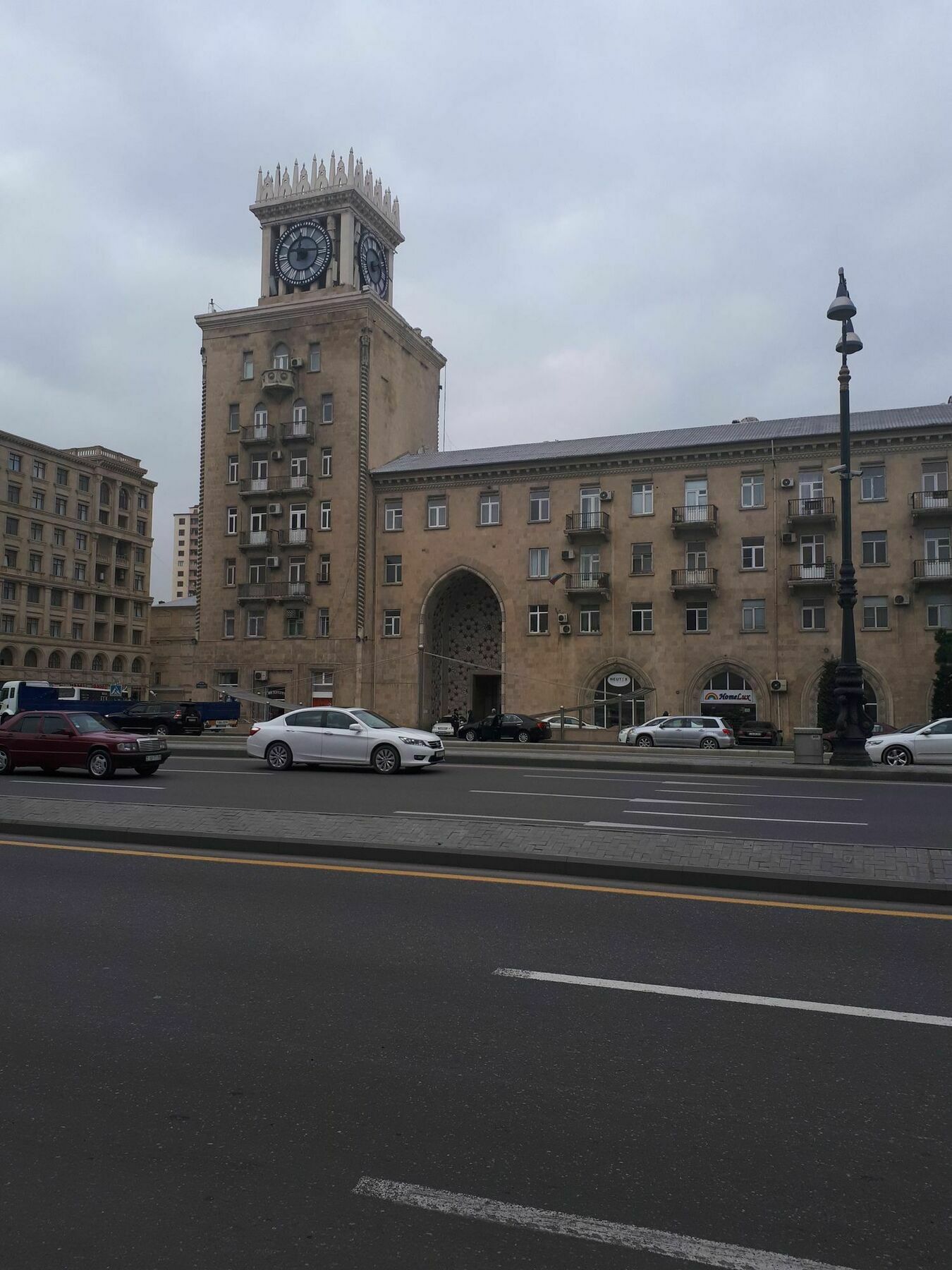 Clock Tower Apartment In באקו מראה חיצוני תמונה